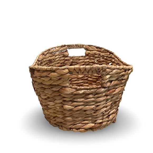 Medium SizedStraw Basket - Picture 2 of 6